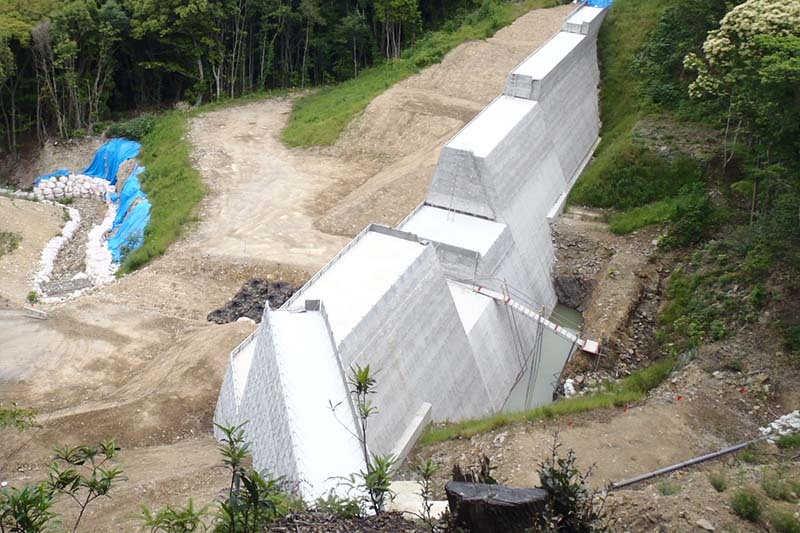 東川水系　東川第2支渓　砂防えん堤整備工事